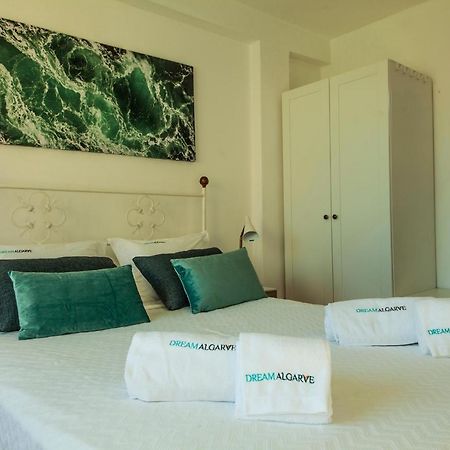لاغوس B20 - Sun And Pool Apartment المظهر الخارجي الصورة