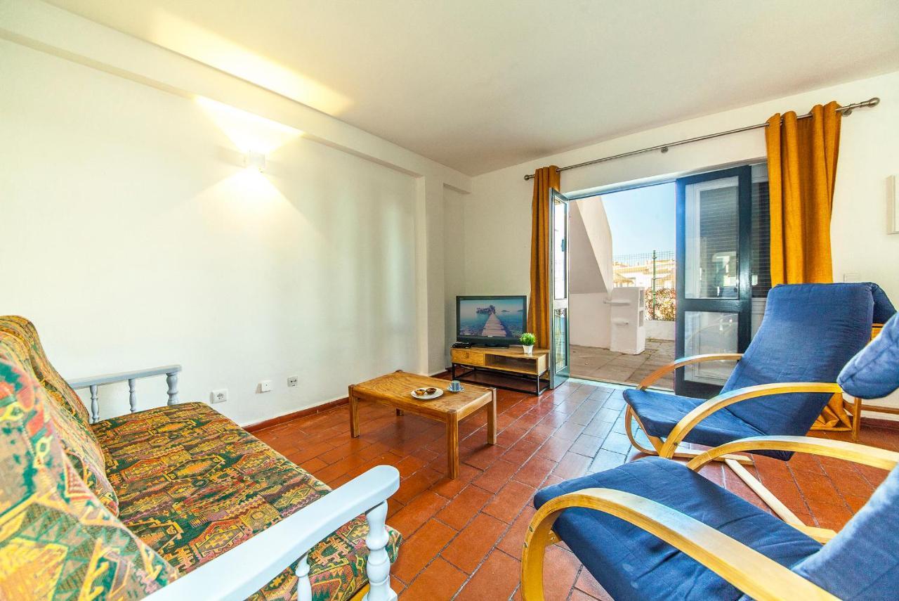 لاغوس B20 - Sun And Pool Apartment المظهر الخارجي الصورة